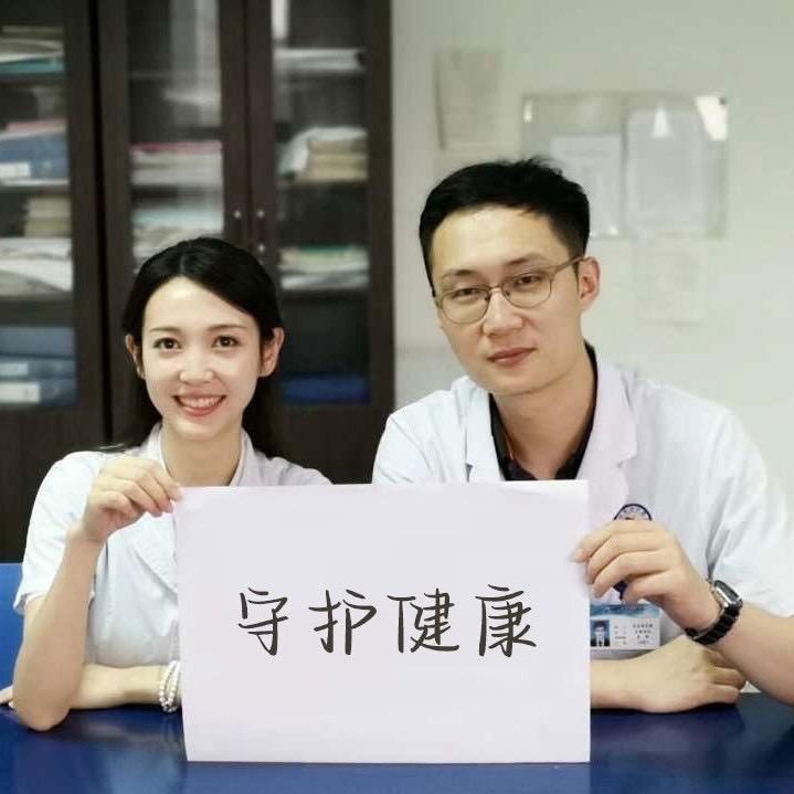 骨往筋来与二二小姐