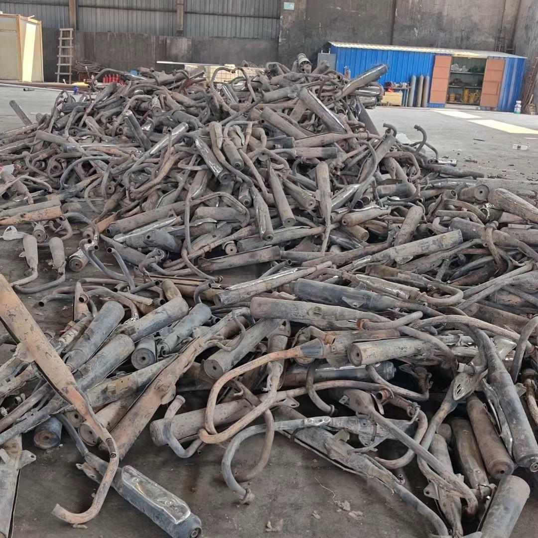 小李:收购摩托车排气管