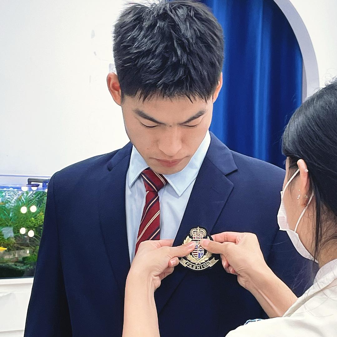 王同学