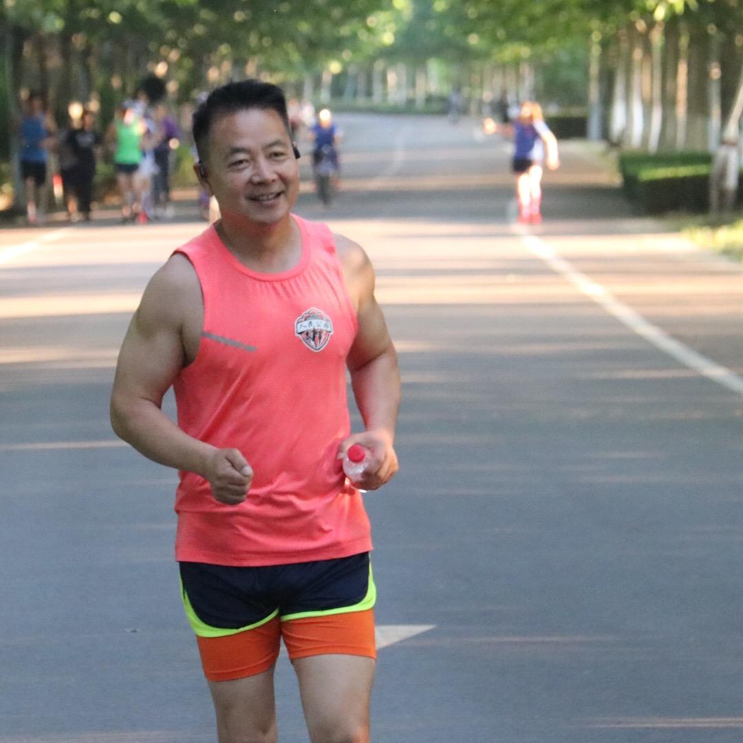 奔跑吧亮哥