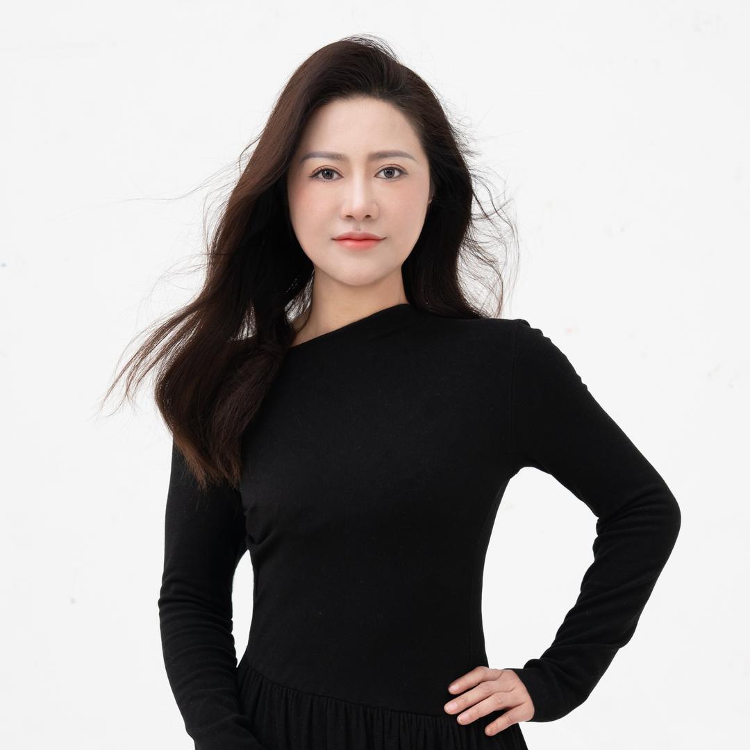 洛阳聚合辰星白小霞眉毛设计