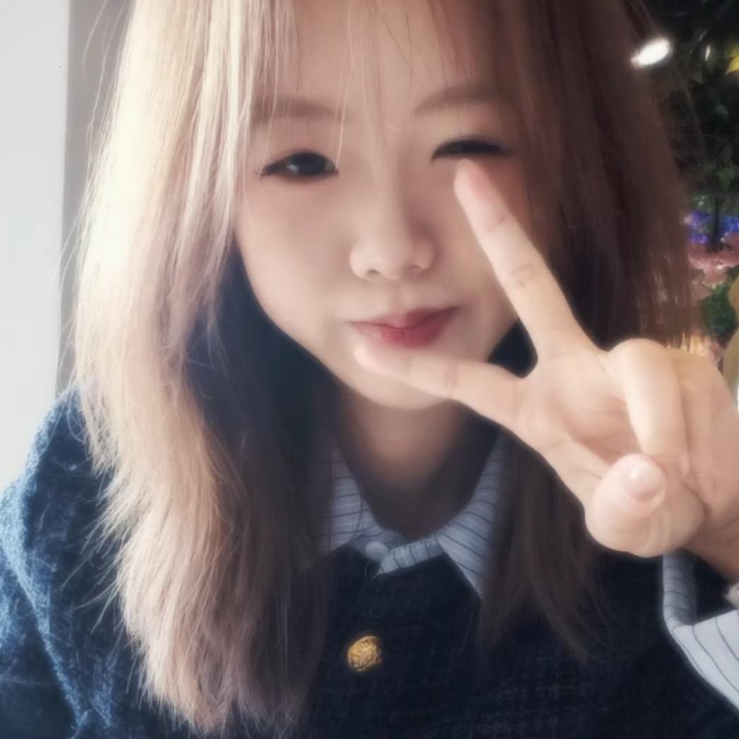 .小七.