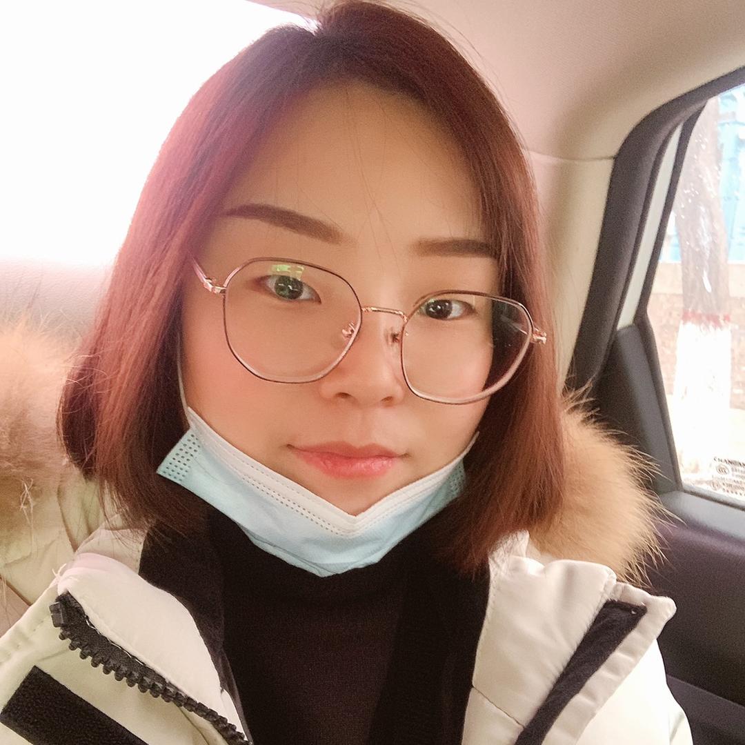 爱吃🍰的小李