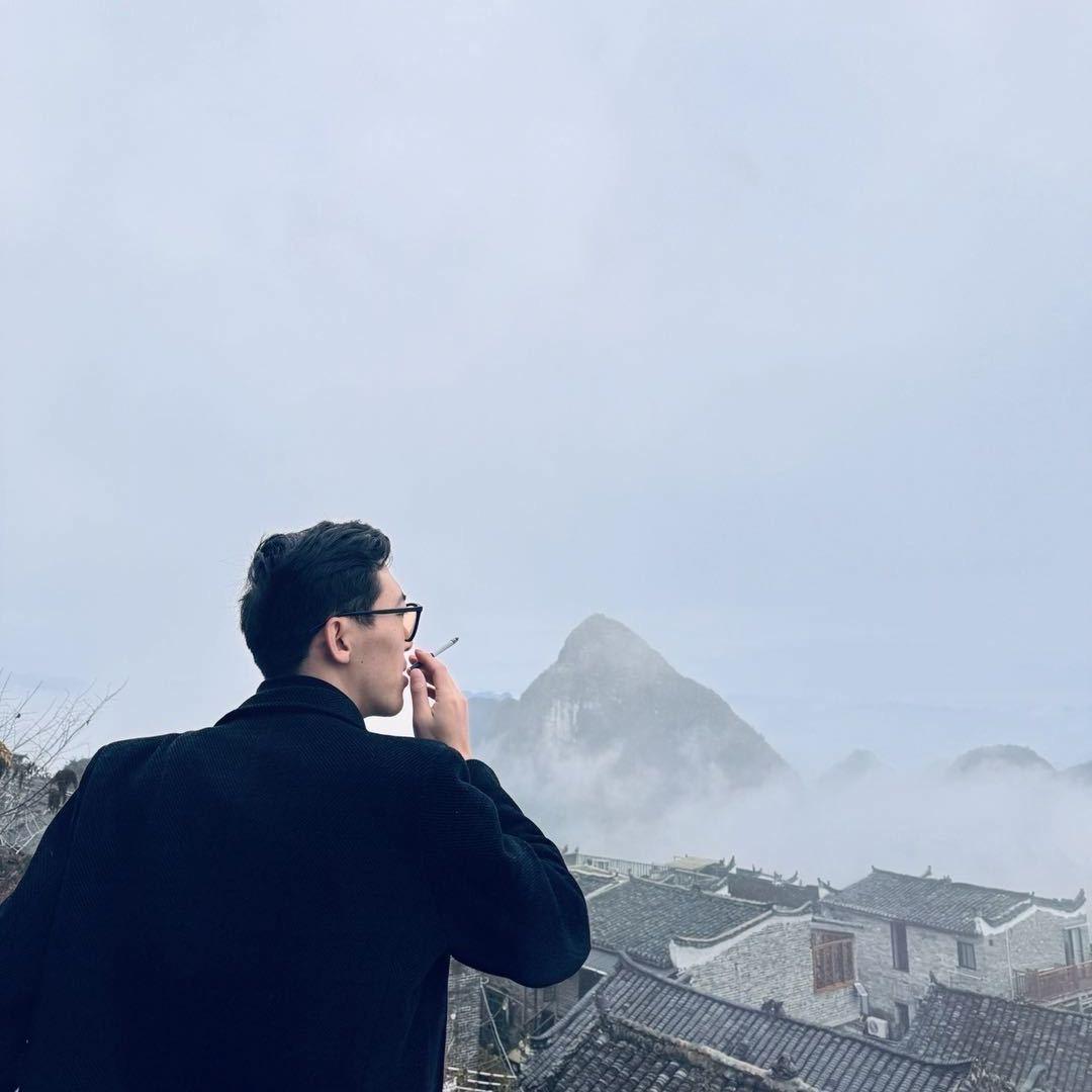 爱创业的阿虎。