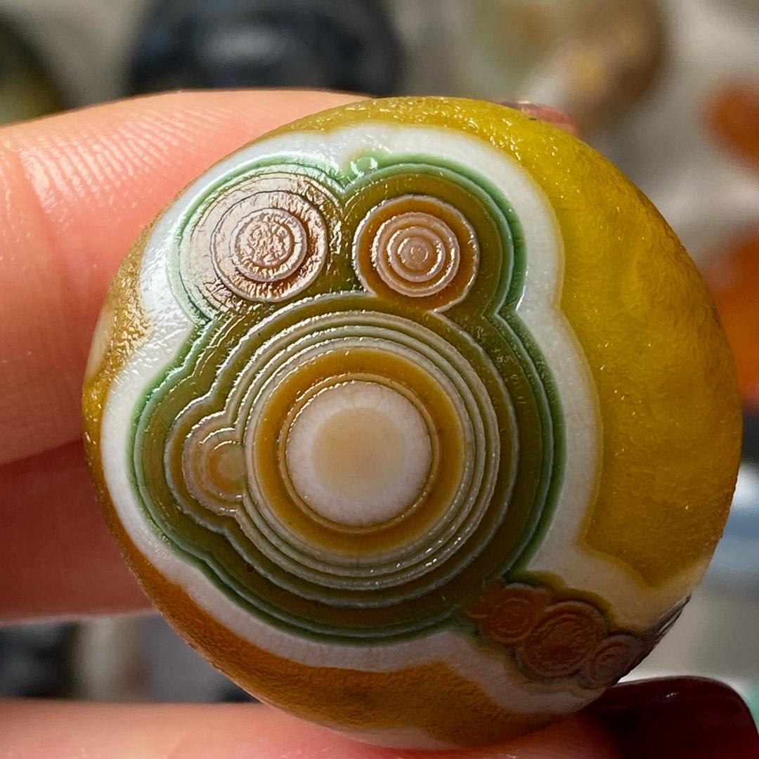 幻彩花眼玛瑙阁