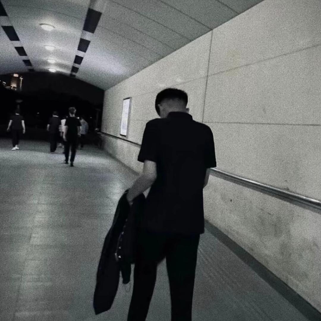 她说喜欢奔驰e