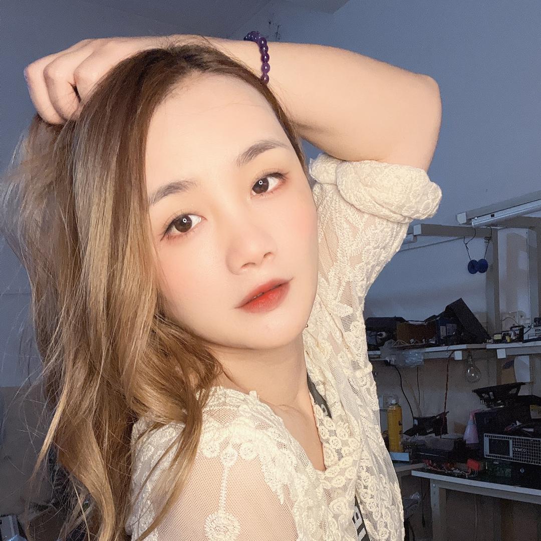 angela娇娇