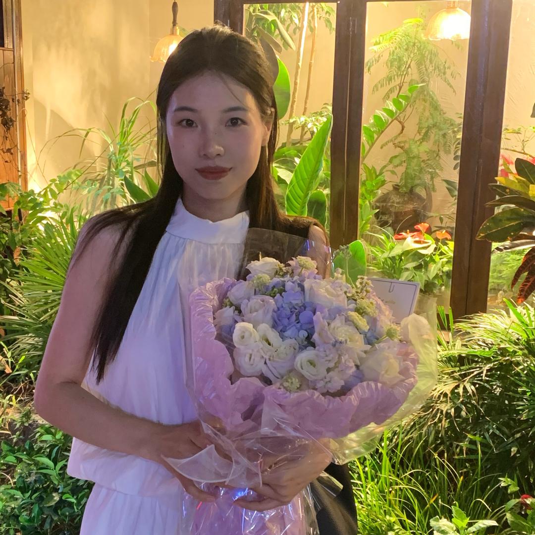 杨杨得亿
