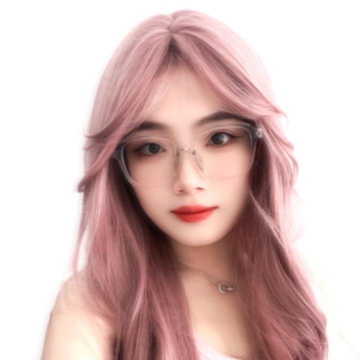 设计师👩‍🎨小芯