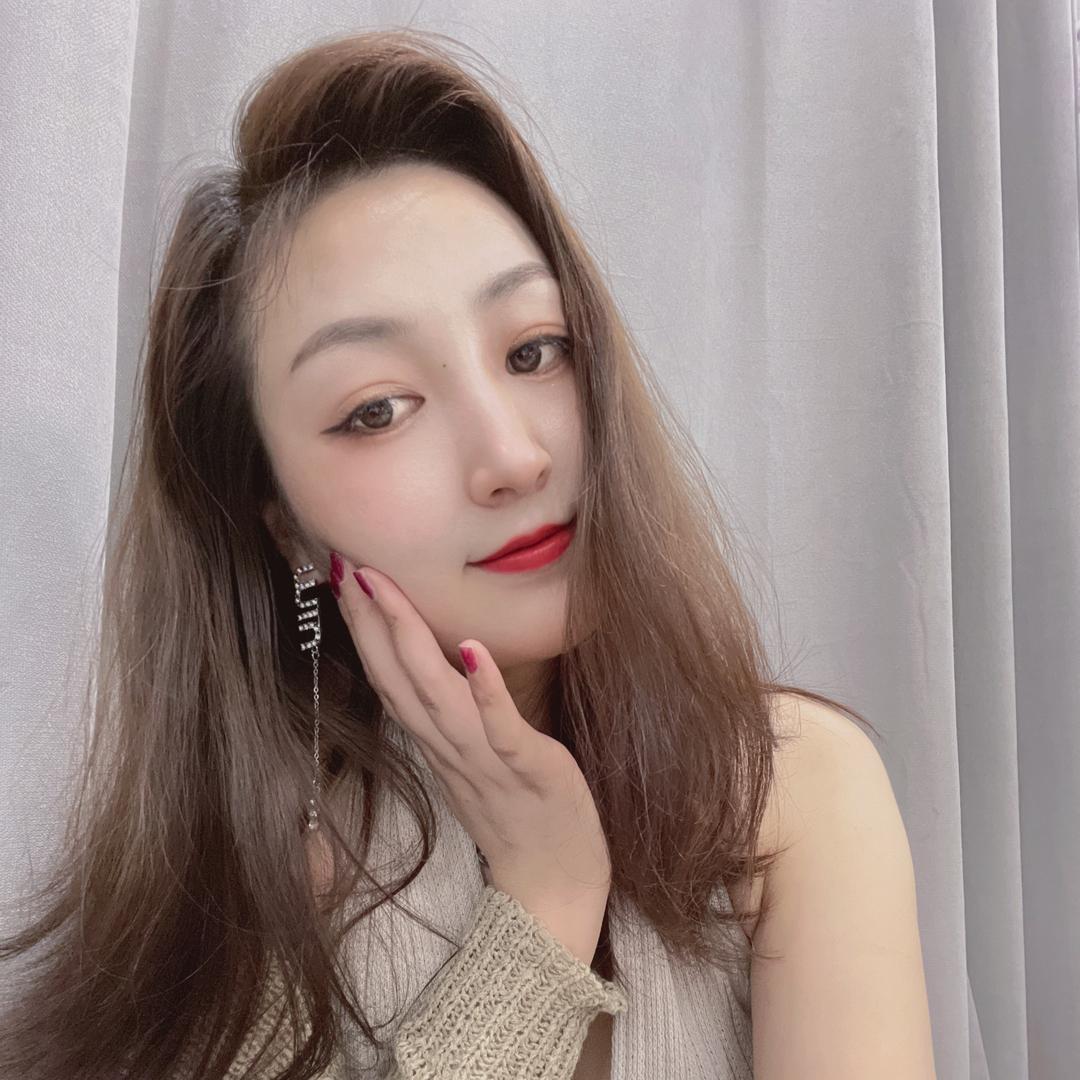 张千亿.