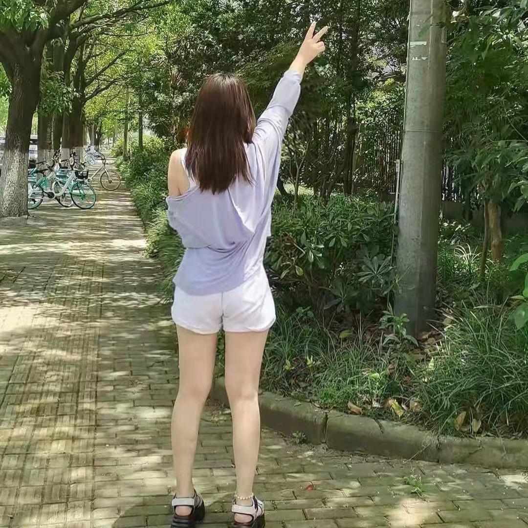 🥀ぱ～栗家丫头