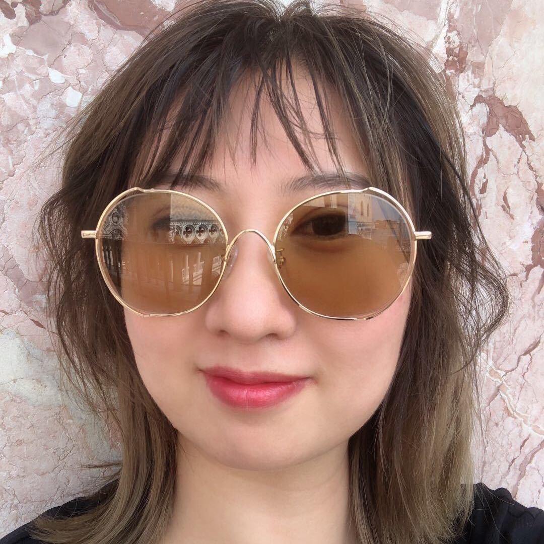 美甲师三三