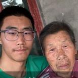 无依无靠的小多