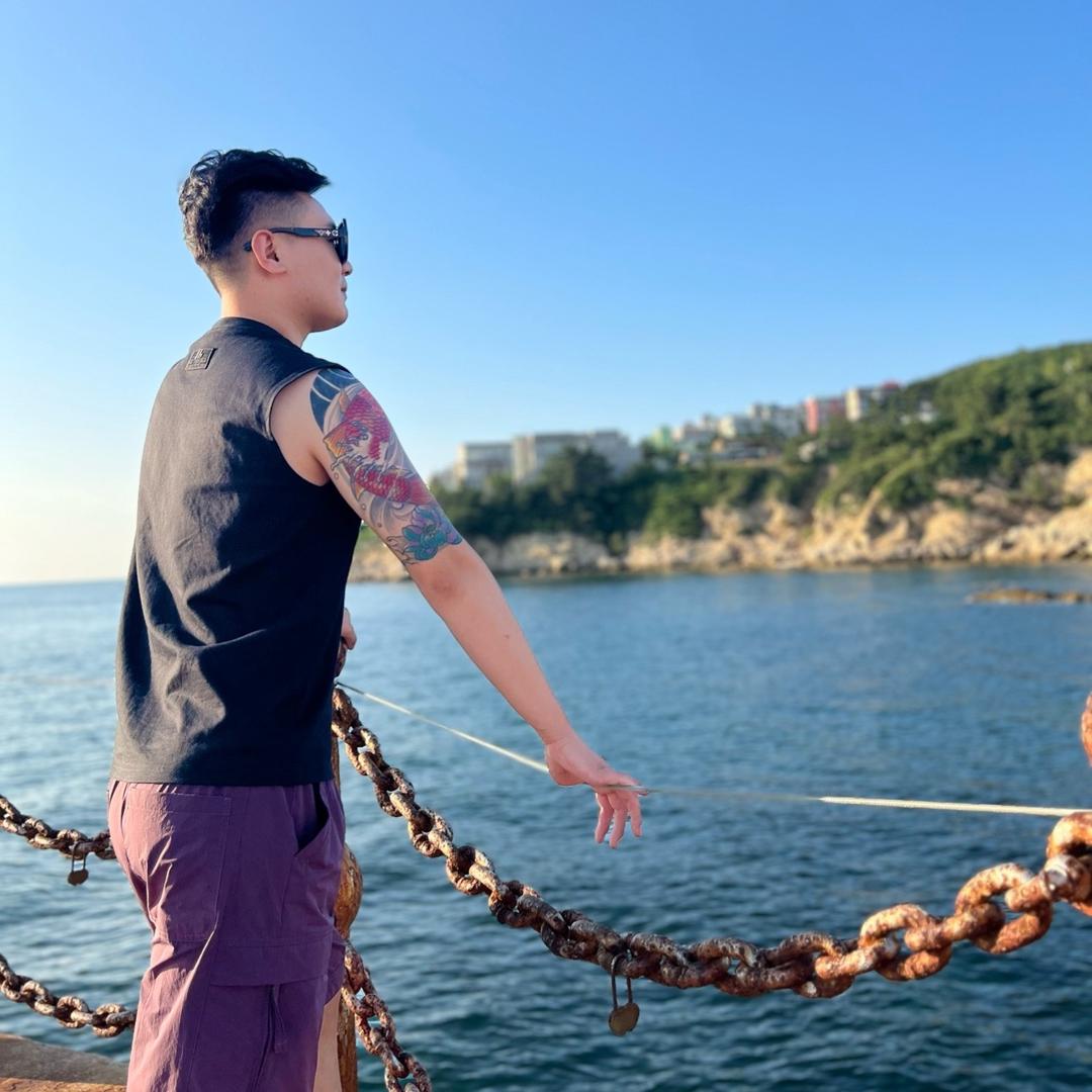 层山首艺发型设计工作室