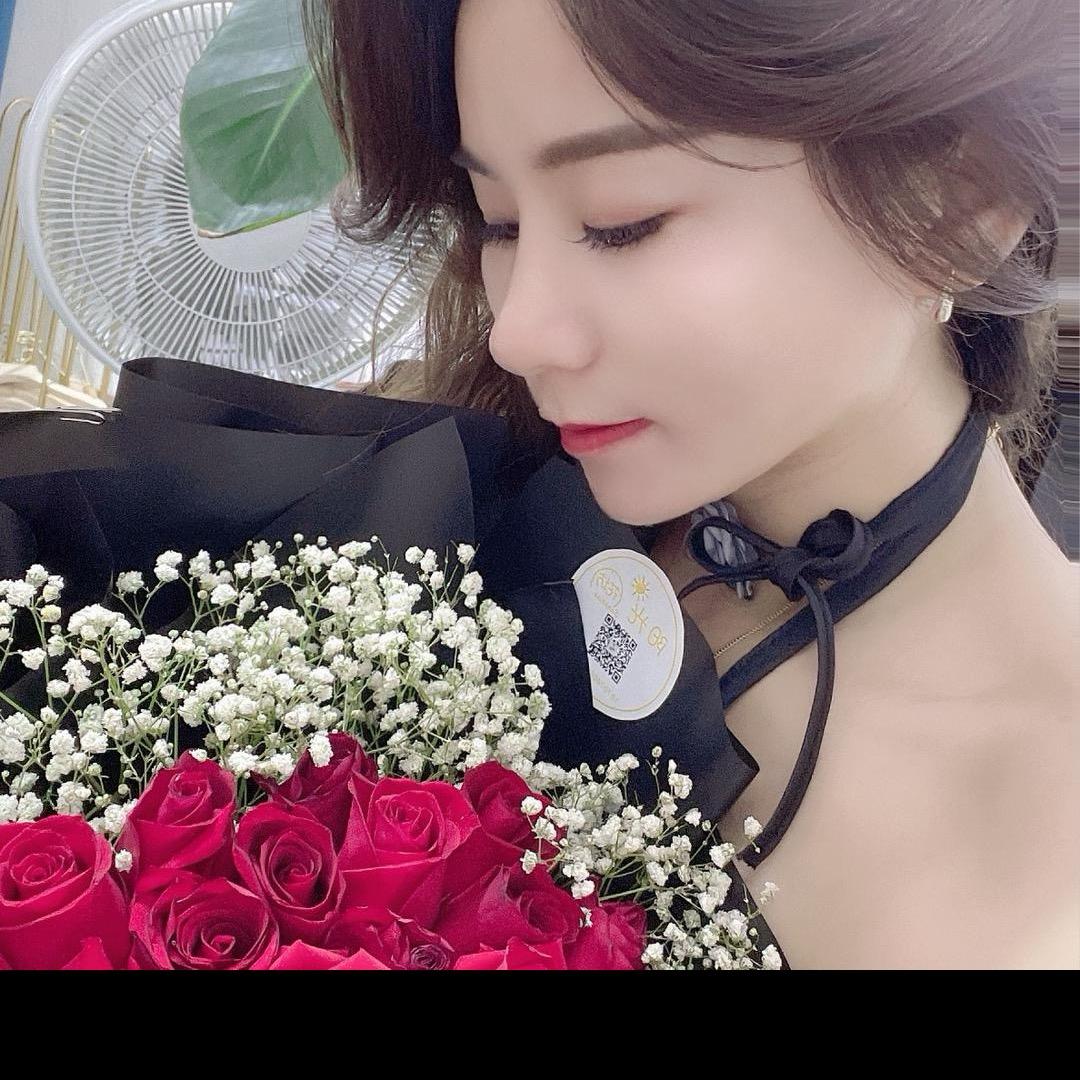 时尚小妖《服装店》