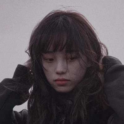 七七