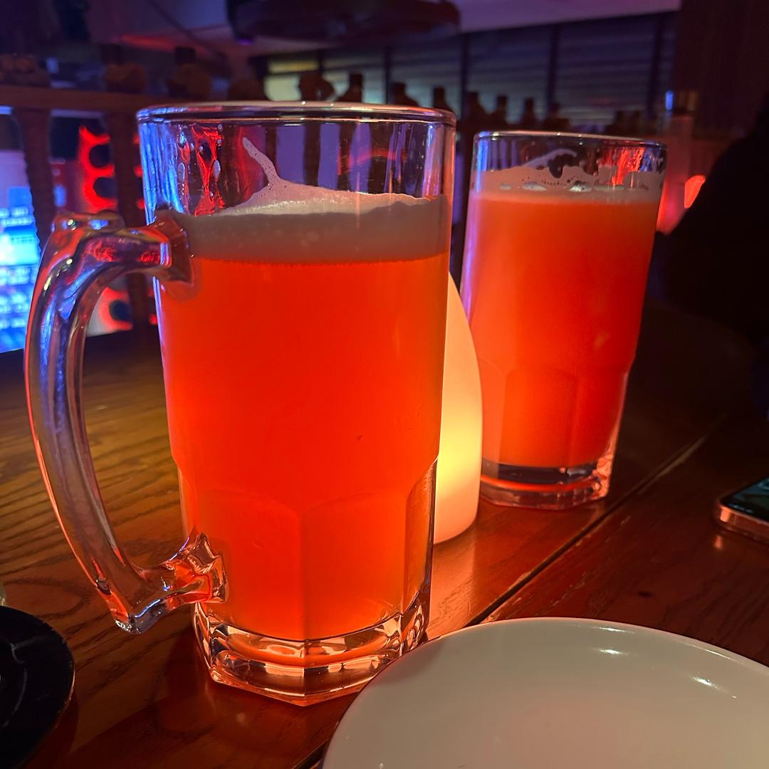 Leo爱喝酒