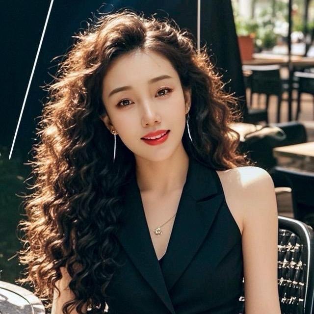 💄👄刘家三千金👗
