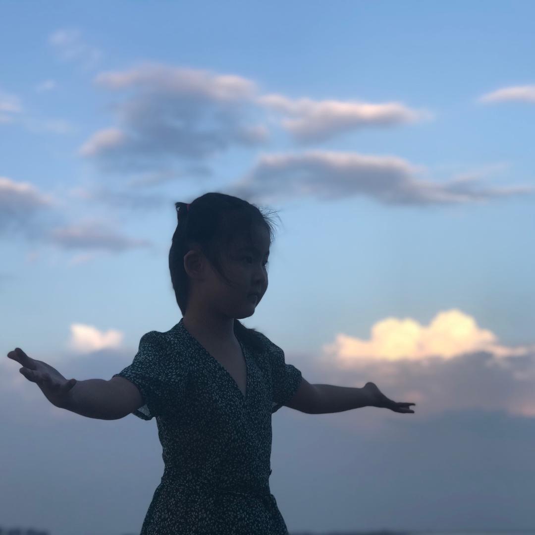 有个姑娘不敢训
