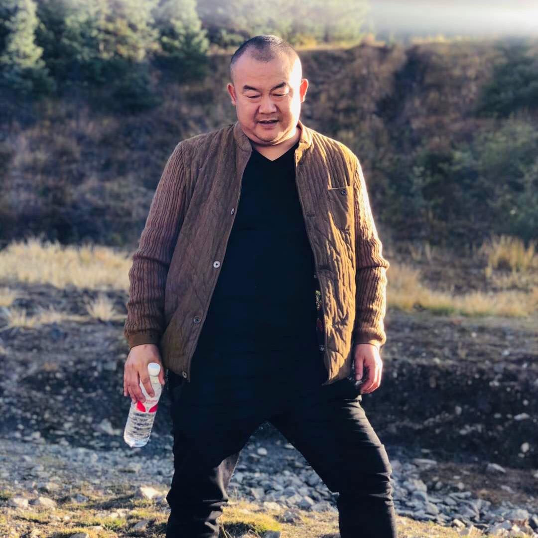 君德