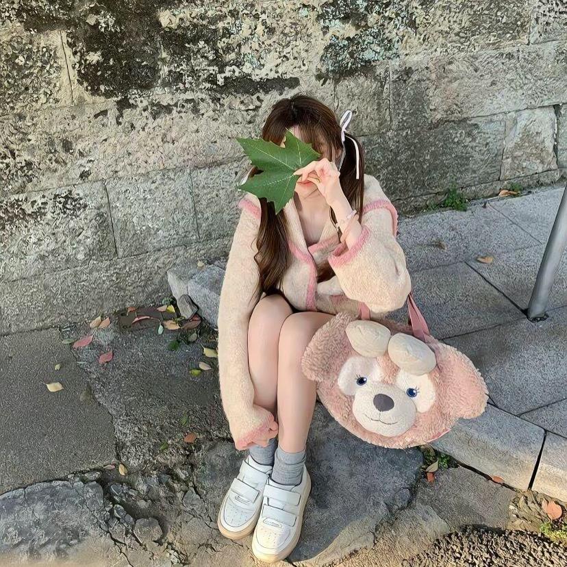 喲黎Rr