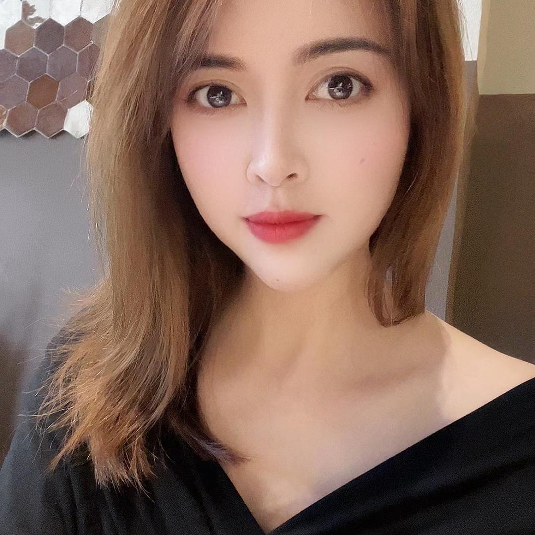 秦家姑娘。
