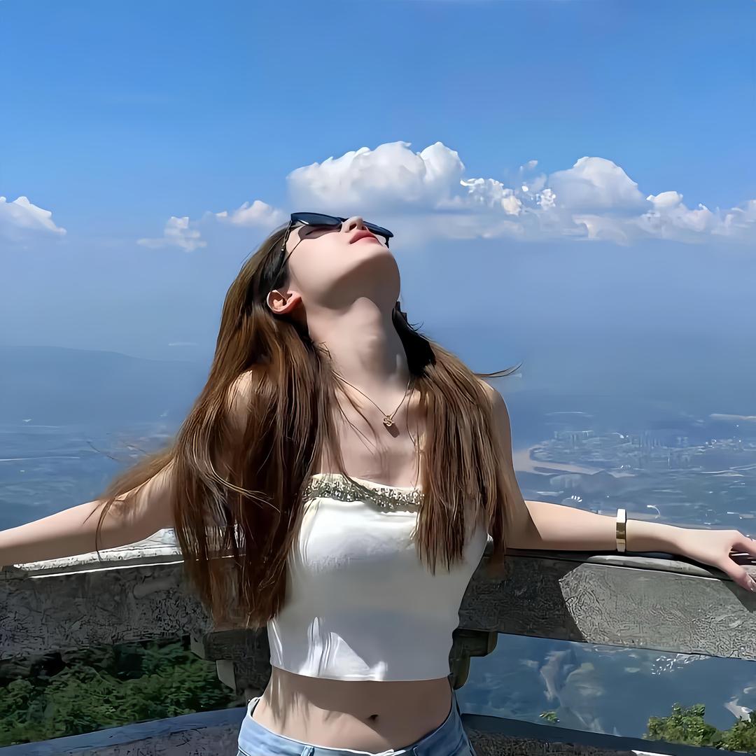 初怡