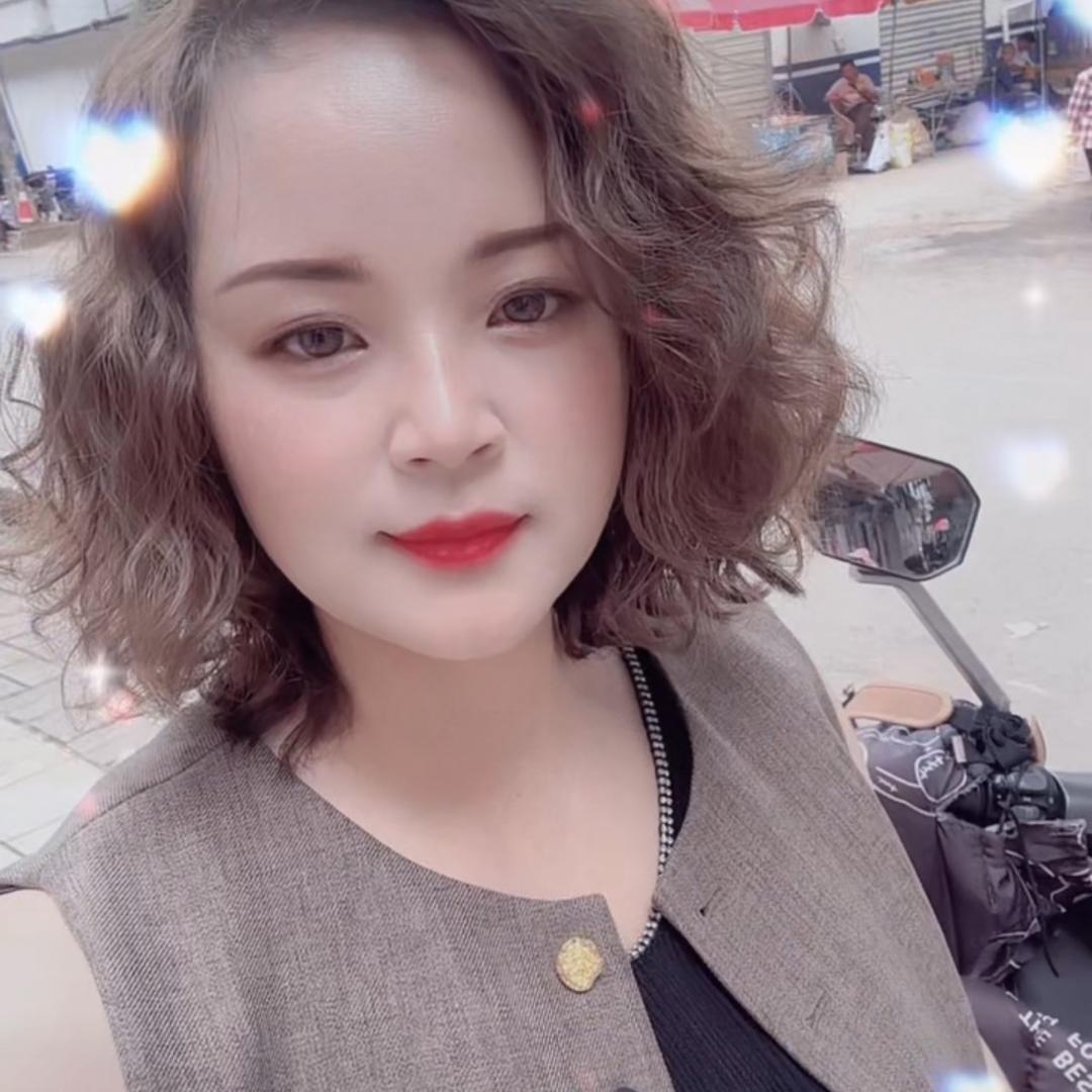 宜良孙庆特色服装生活坊