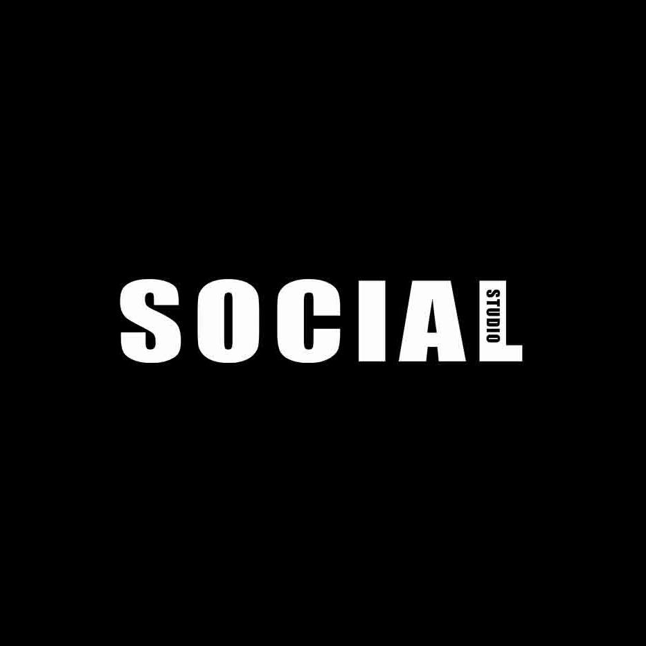 Social摄胶摄影工作室