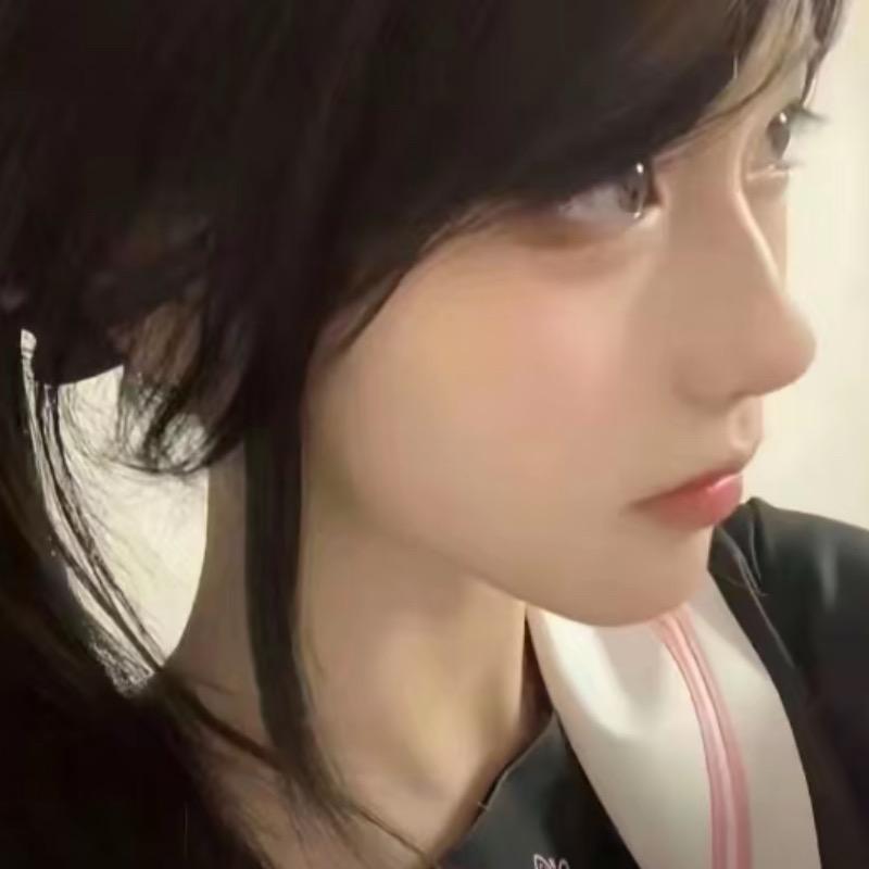 映梨语.