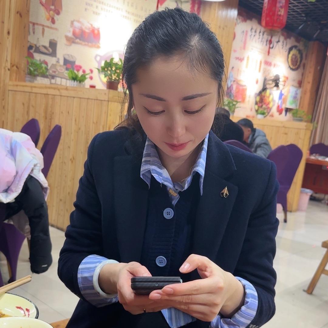 潘