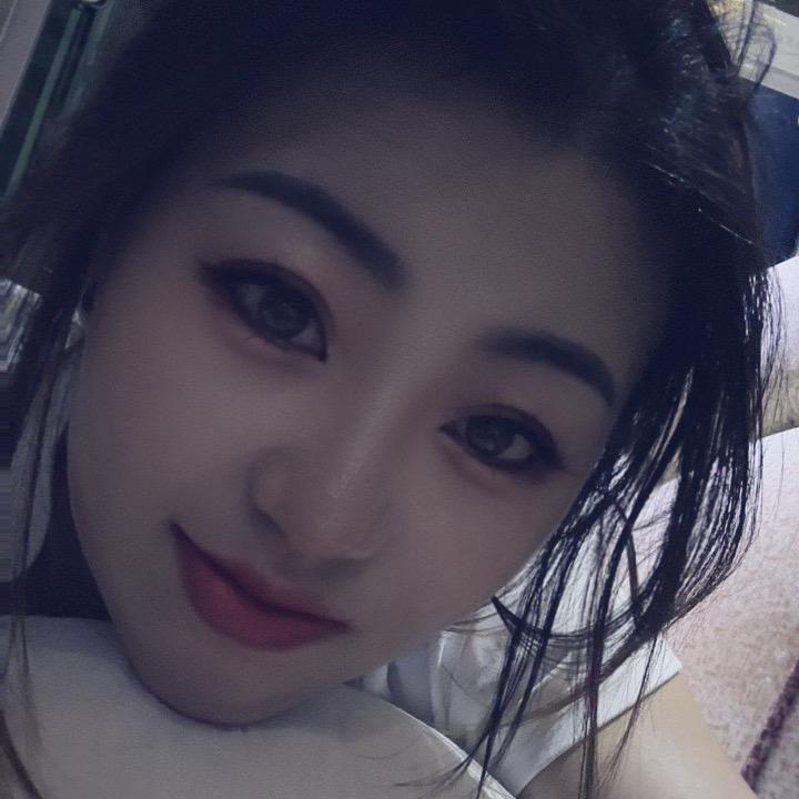 👒🧥👚俪香女装店