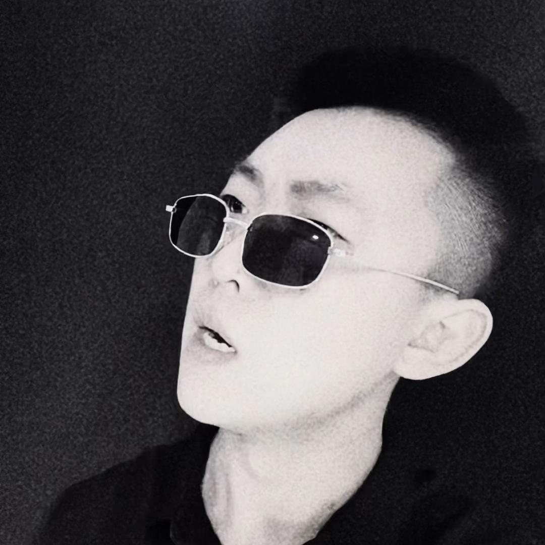 丢了幸福的猪🐷