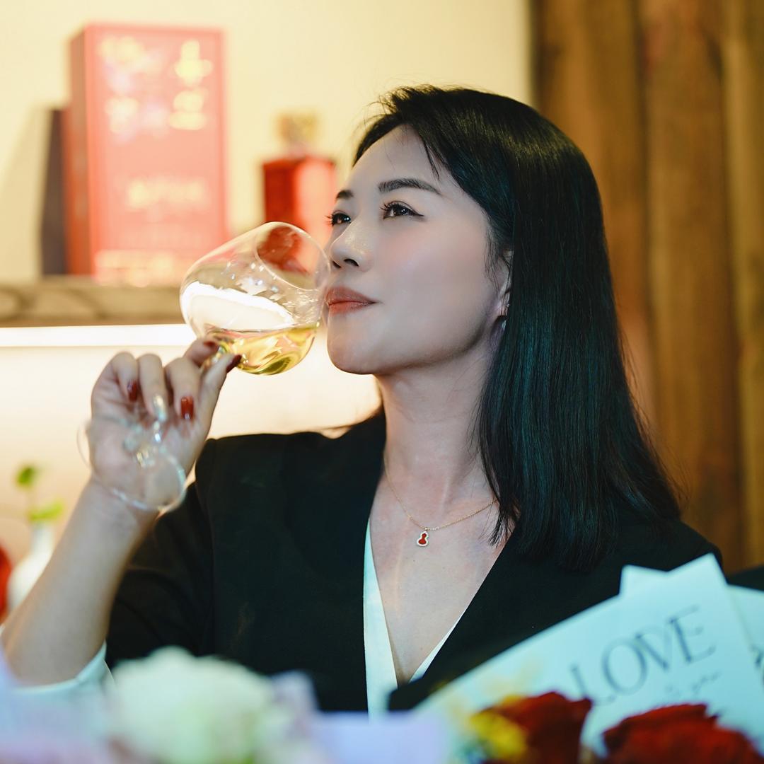 巧儿的酒窝人生