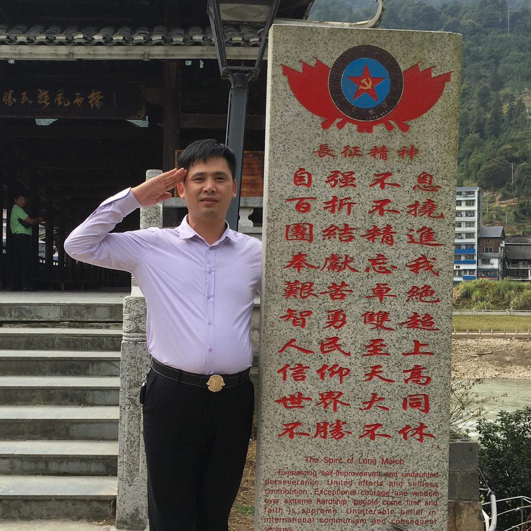 钟基廣～一加一企业管理