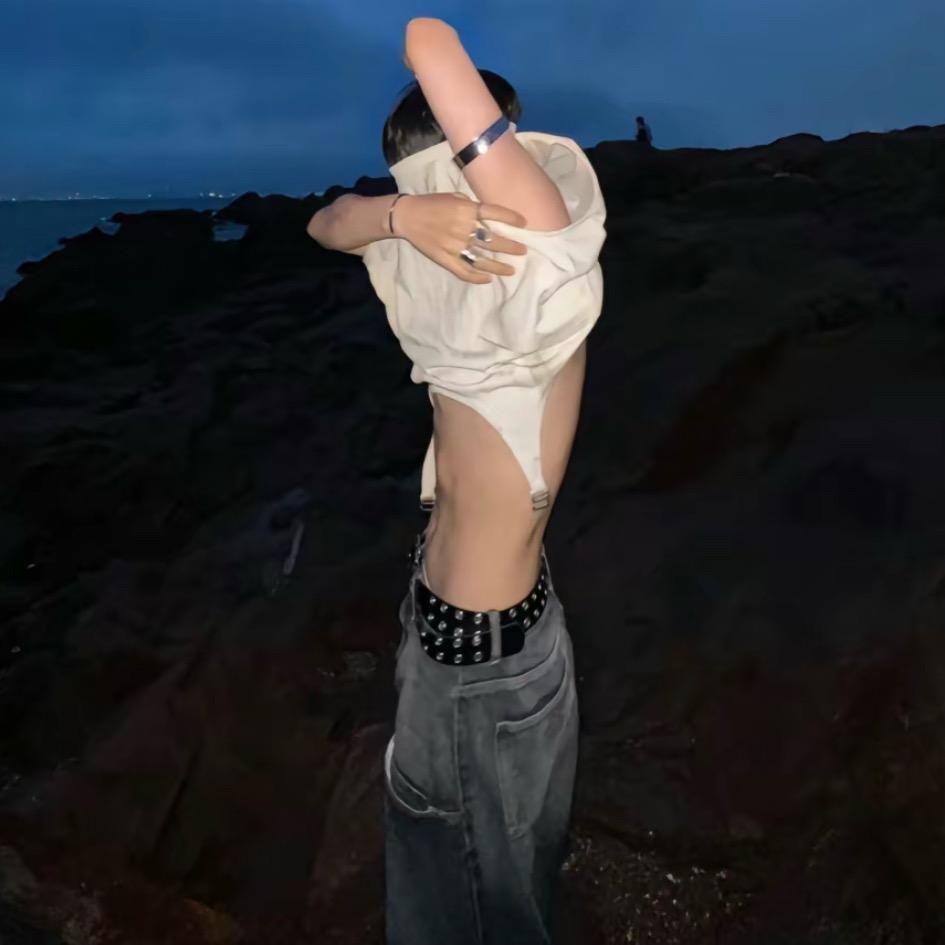 Yy
