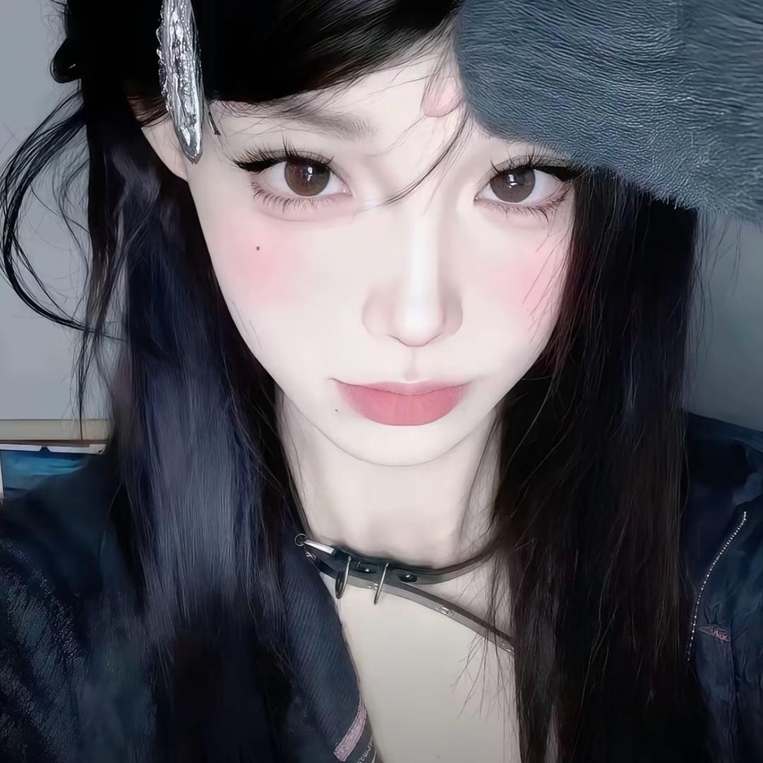 桐栀.