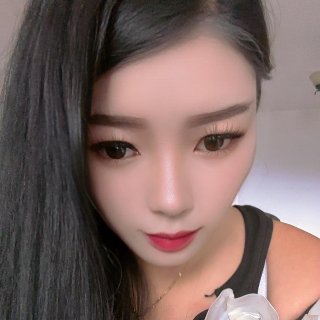 四妹子🎤（大号暂时不开播小号开）