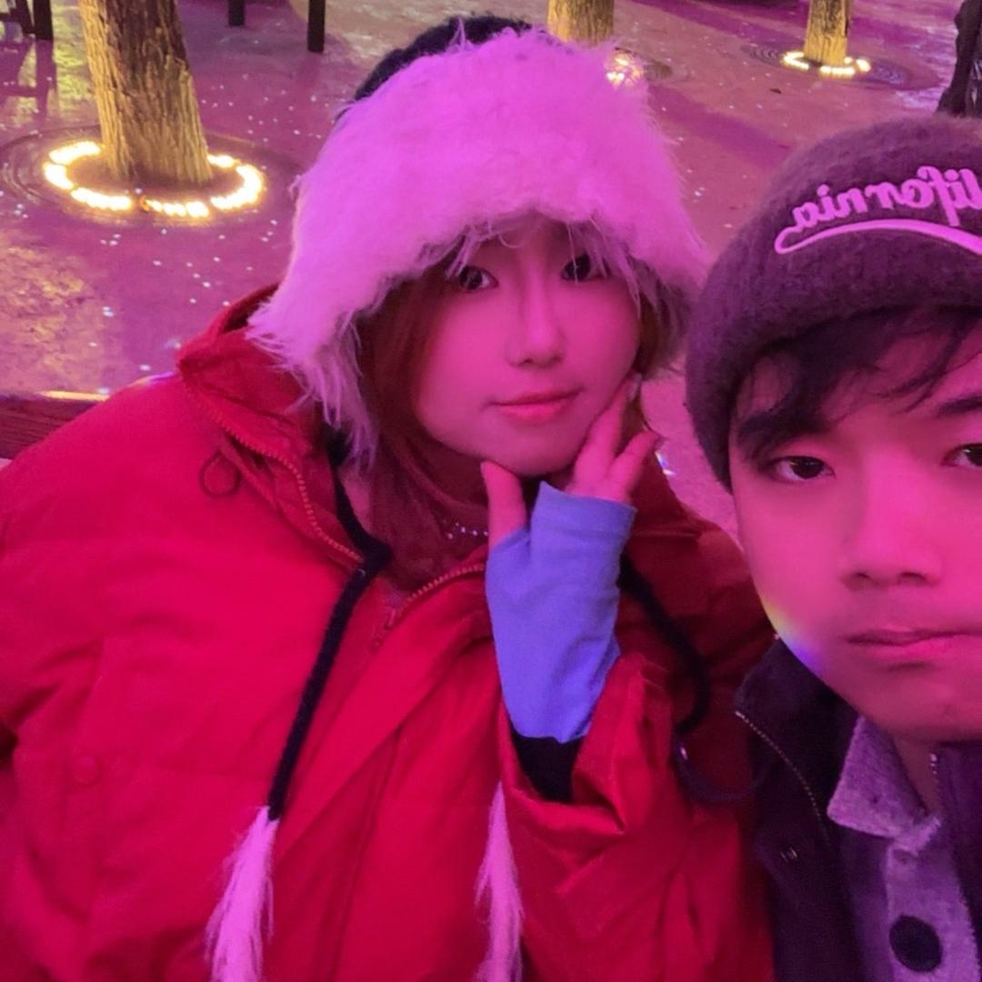 김Kim 효Hyo 미mei