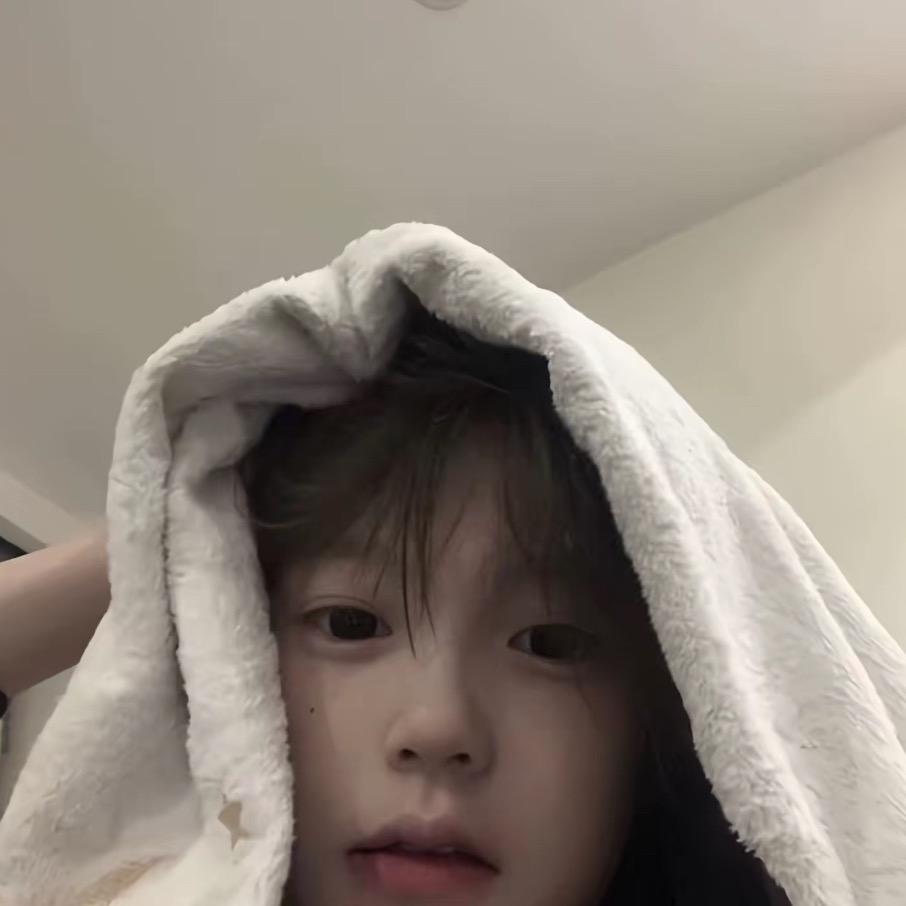不爱吃奶糖.