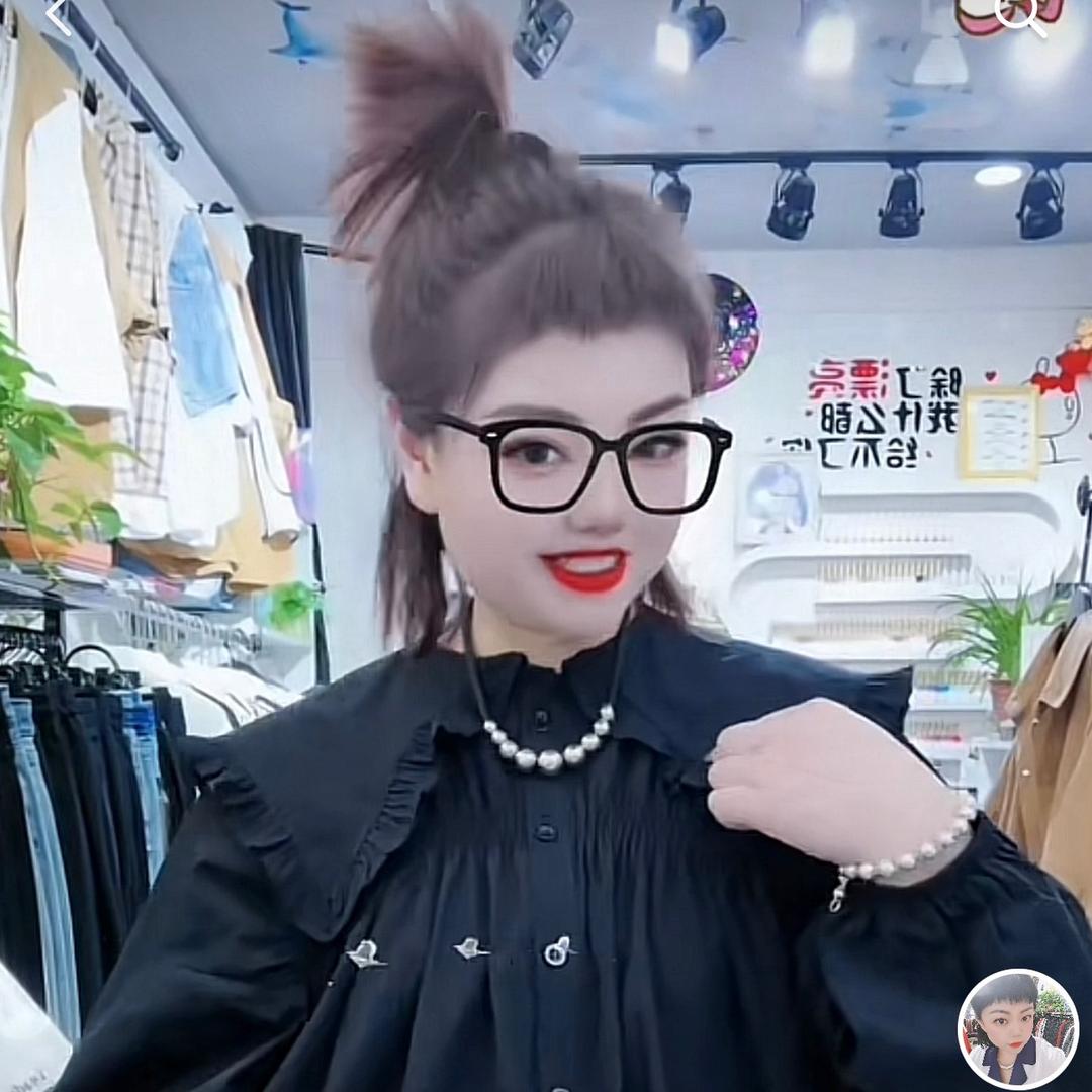 世界上只有一个自己，没必要去膜拜谁