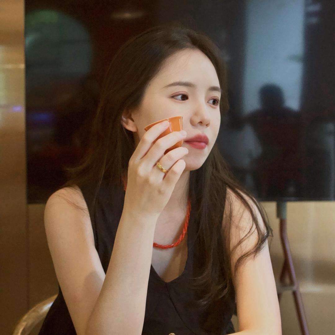 黑凤梨呀🍍