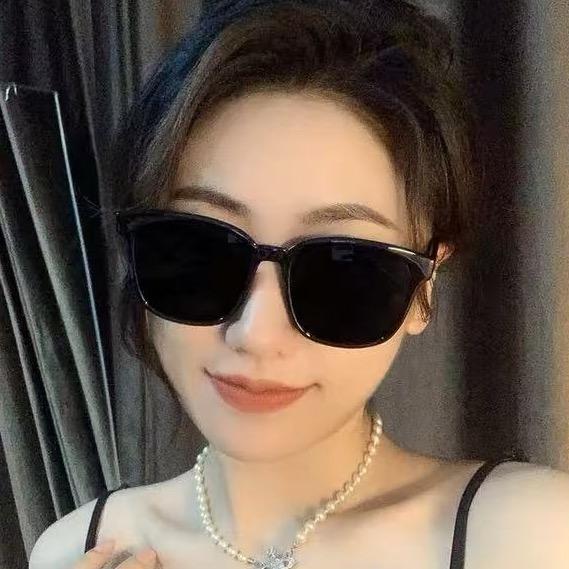 小xiao眼镜