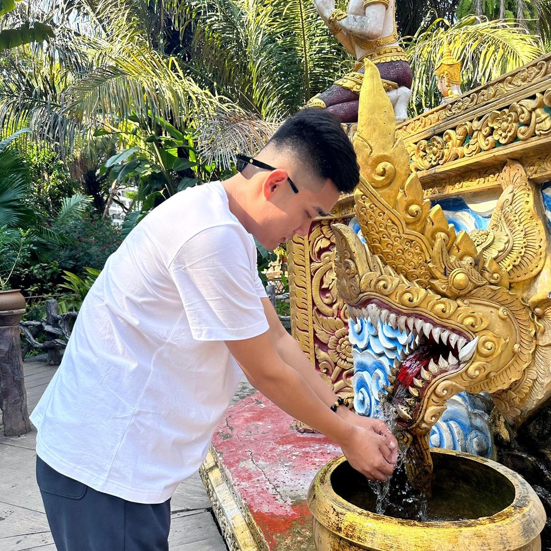 小王和小赵_