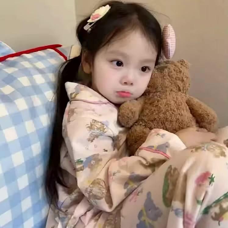 女嘉賓