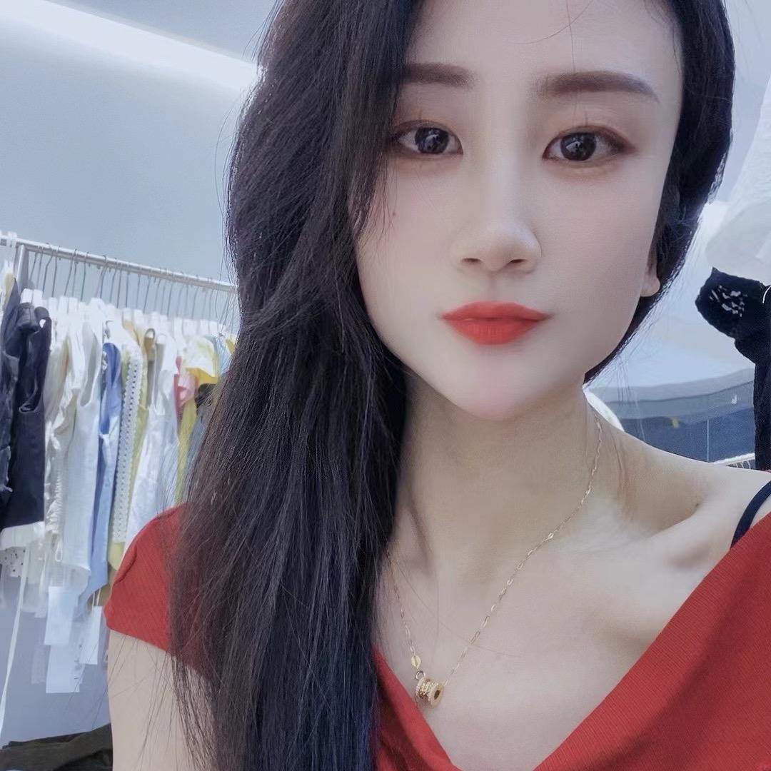 利𤋮服装店