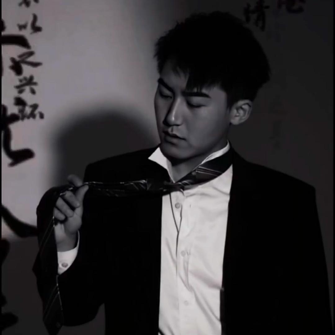 W次仁