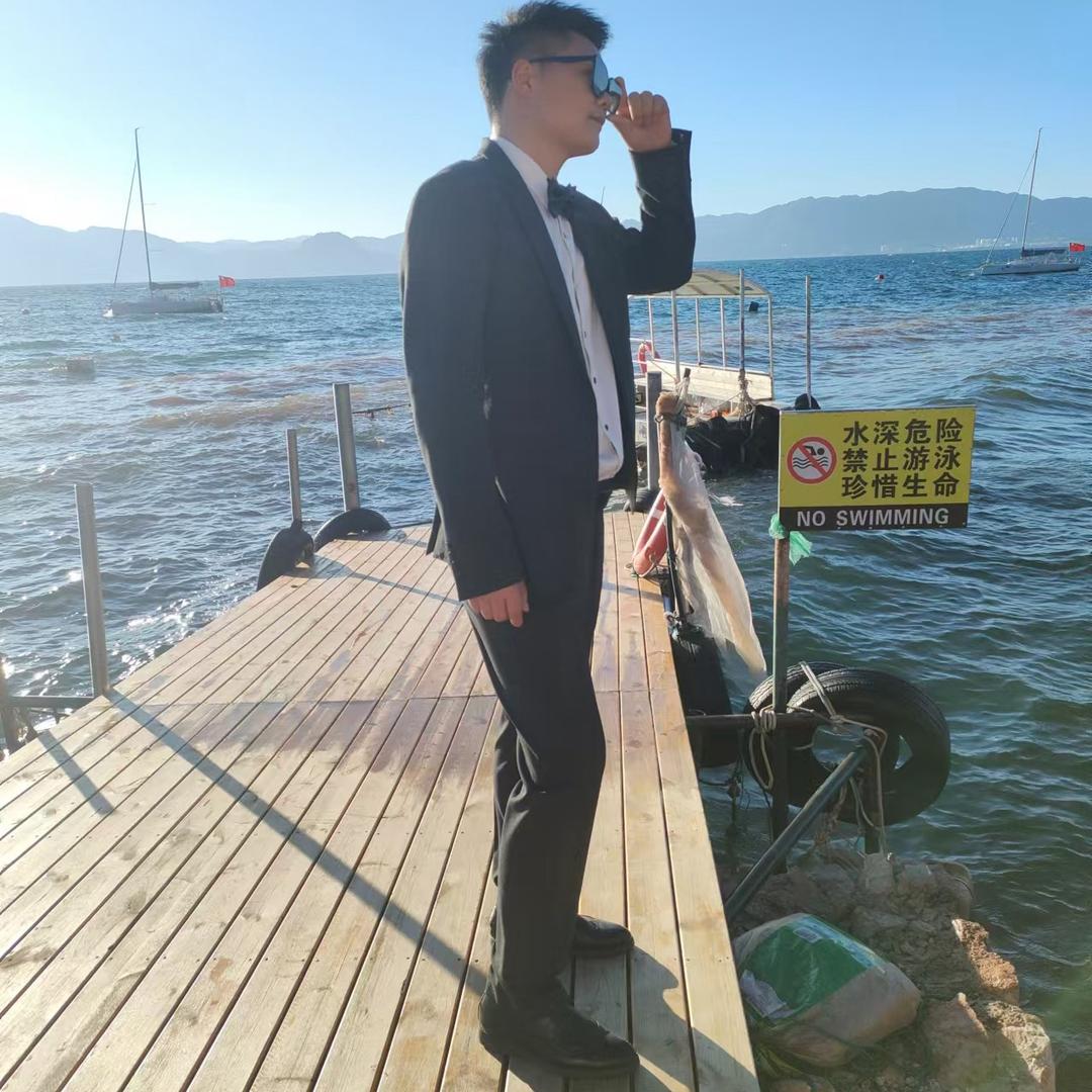 做配电柜的遵义小伙