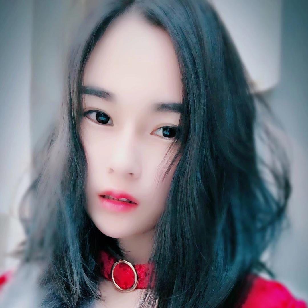 鸿姐和元宝