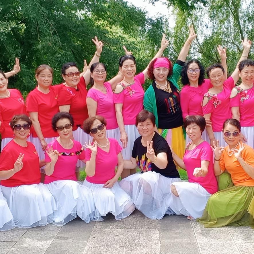 安乡步行街舞蹈团